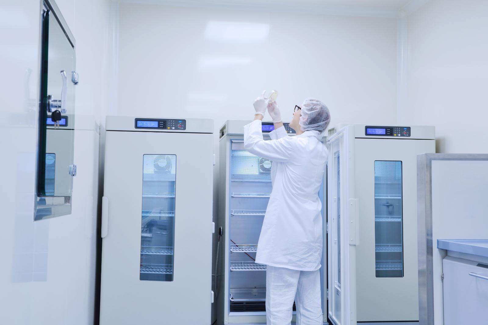 Pharmaceutical cold room